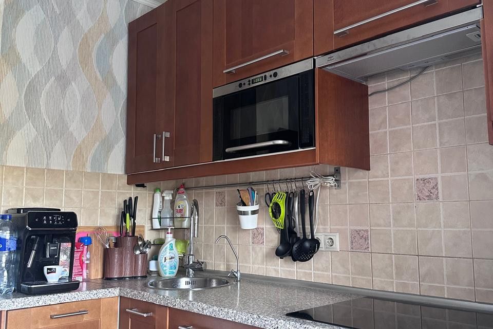 Продаётся 2-комнатная квартира, 50.7 м²
