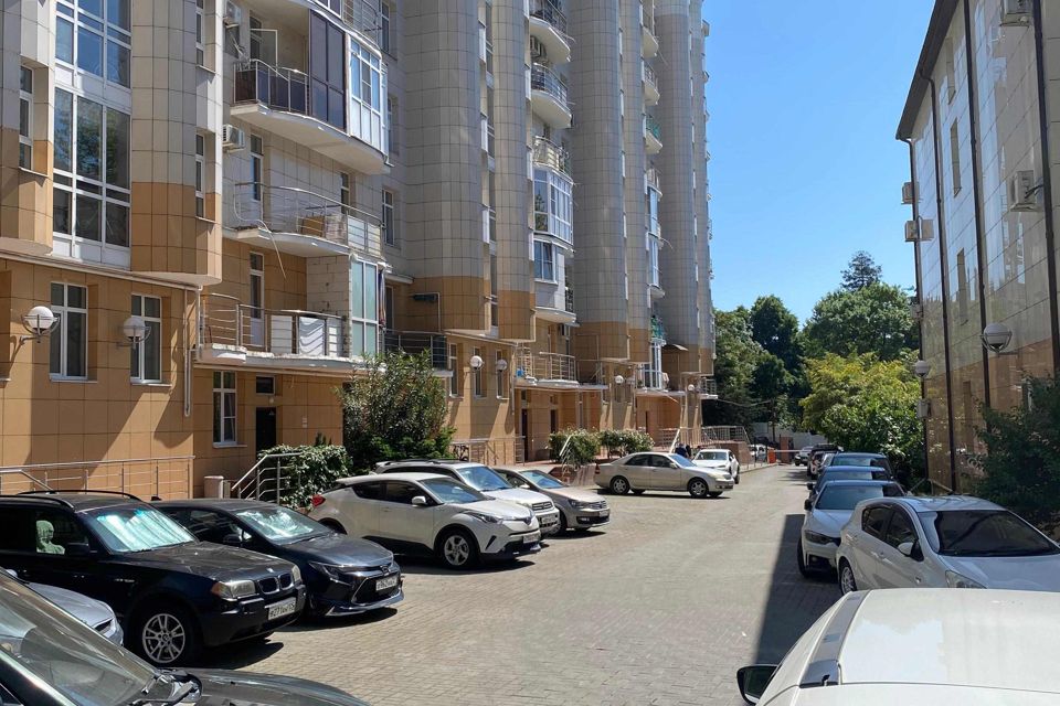 Продаётся 2-комнатная квартира, 69.4 м²