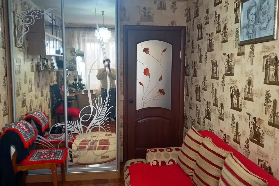 Продаётся 3-комнатная квартира, 57.3 м²