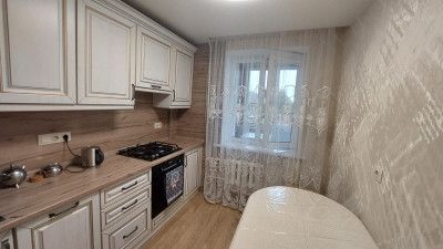 Продаётся 3-комнатная квартира, 60.7 м²