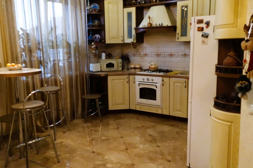 Продаётся 2-комнатная квартира, 58.5 м²