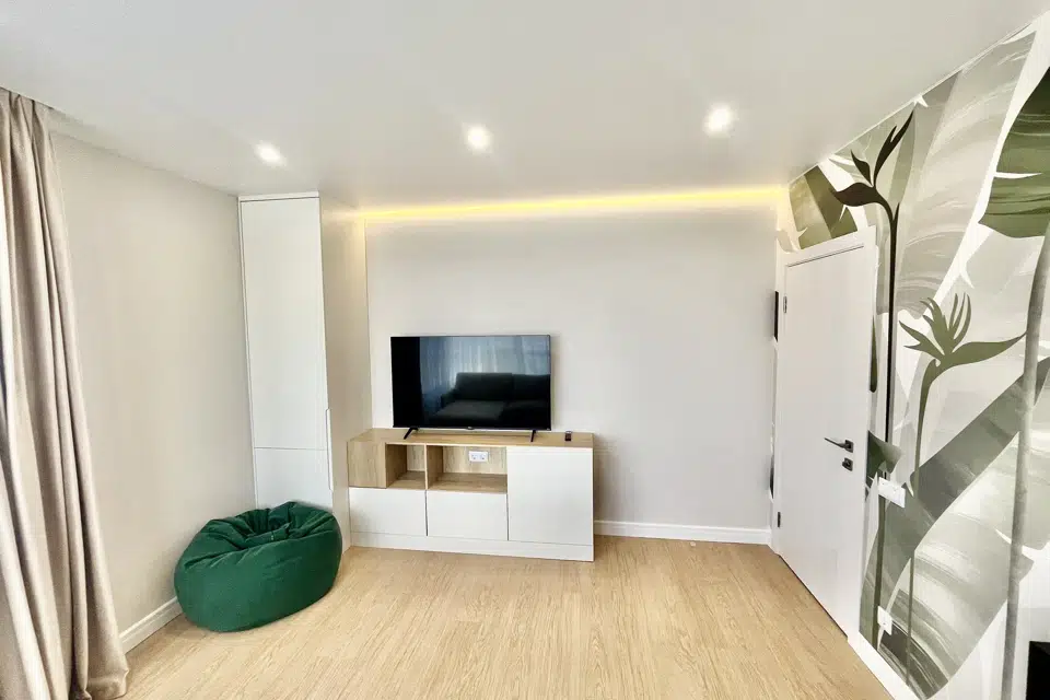 Продаётся 2-комнатная квартира, 56 м²