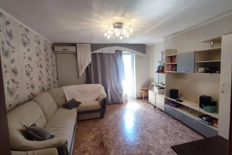 Продаётся 3-комнатная квартира, 67.6 м²