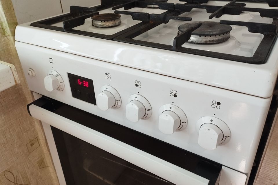 Продаётся 4-комнатная квартира, 98 м²