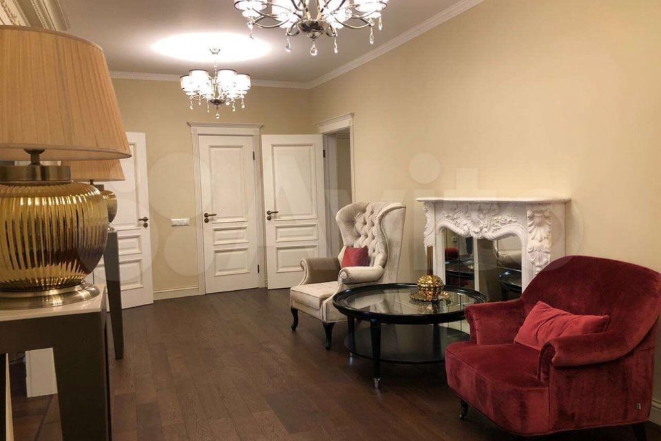 Продаётся 3-комнатная квартира, 117 м²