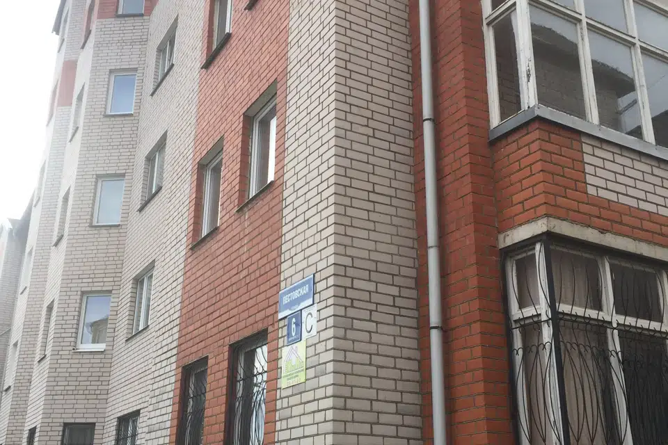 Продаётся 4-комнатная квартира, 123 м²