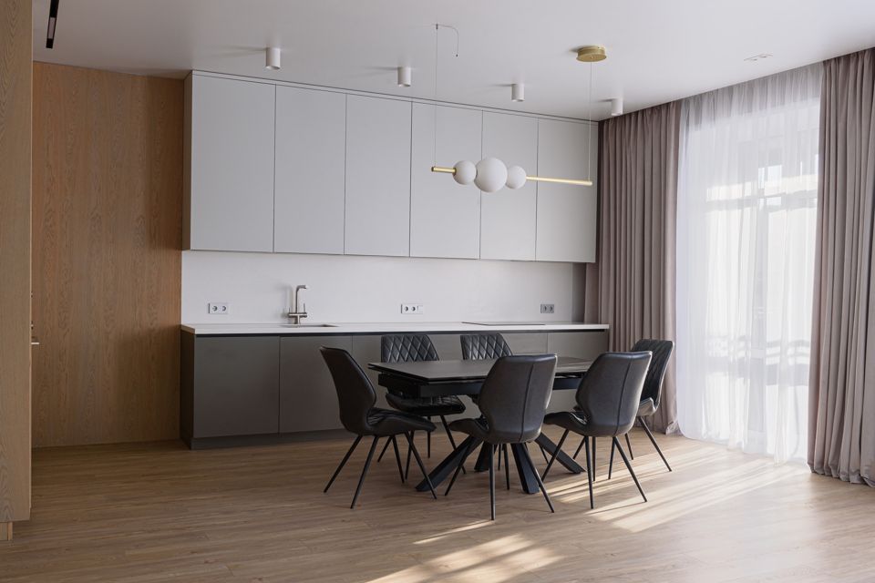 Продаётся 3-комнатная квартира, 100.8 м²