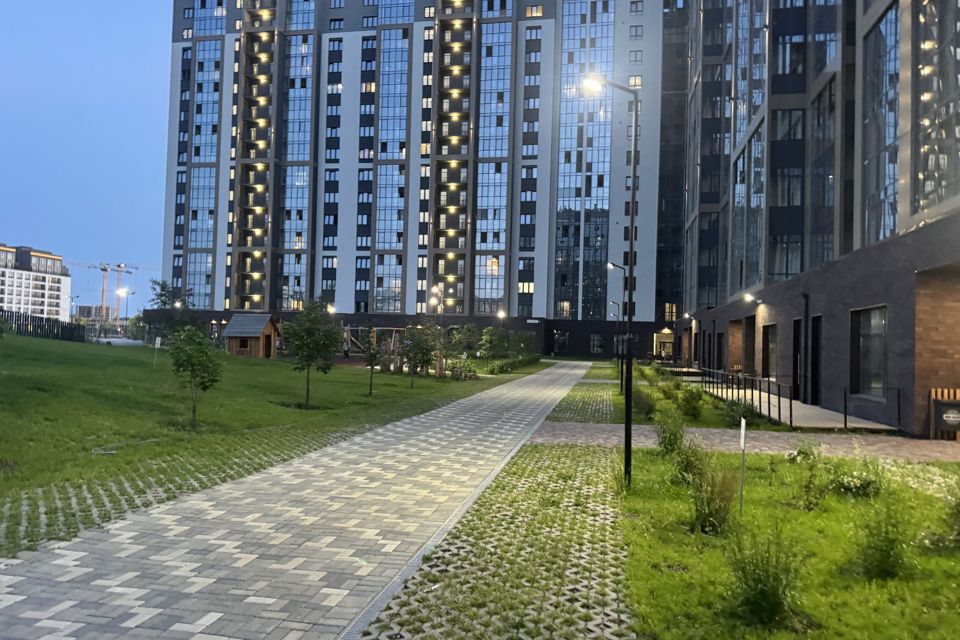 Продаётся 2-комнатная квартира, 82.76 м²