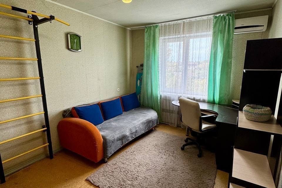 Продаётся 3-комнатная квартира, 60 м²