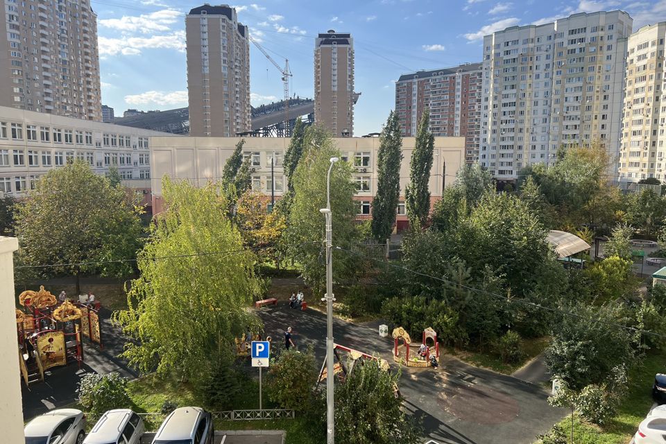 Продаётся 3-комнатная квартира, 95.6 м²