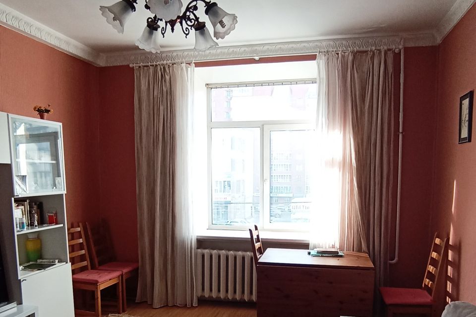 Продаётся 2-комнатная квартира, 58.3 м²