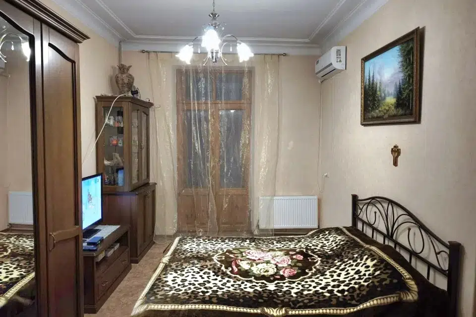 Продаётся 2-комнатная квартира, 56 м²