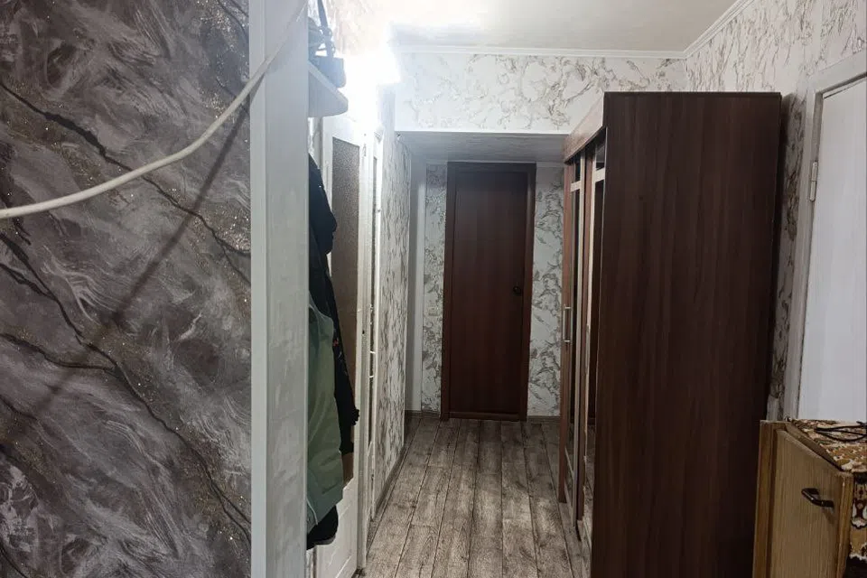 Продаётся 4-комнатная квартира, 80 м²