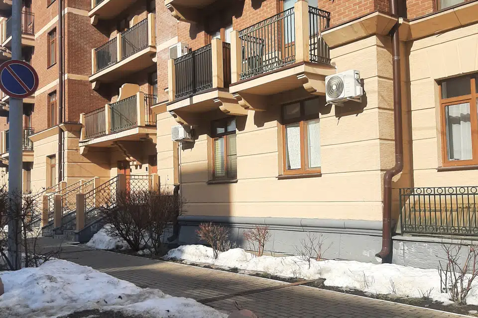 Продаётся 4-комнатная квартира, 106.1 м²