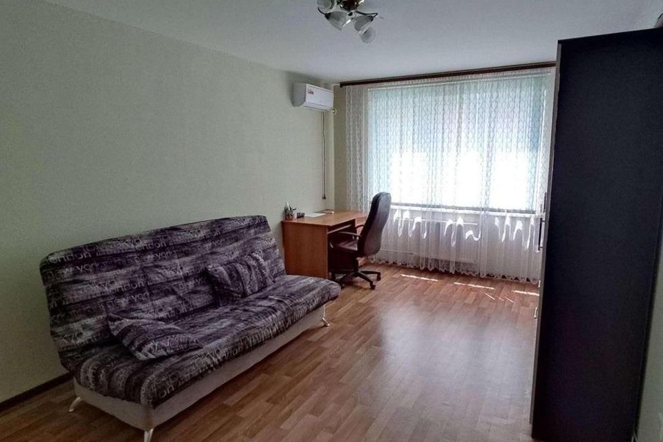 Сдаётся 1-комнатная квартира, 40 м²