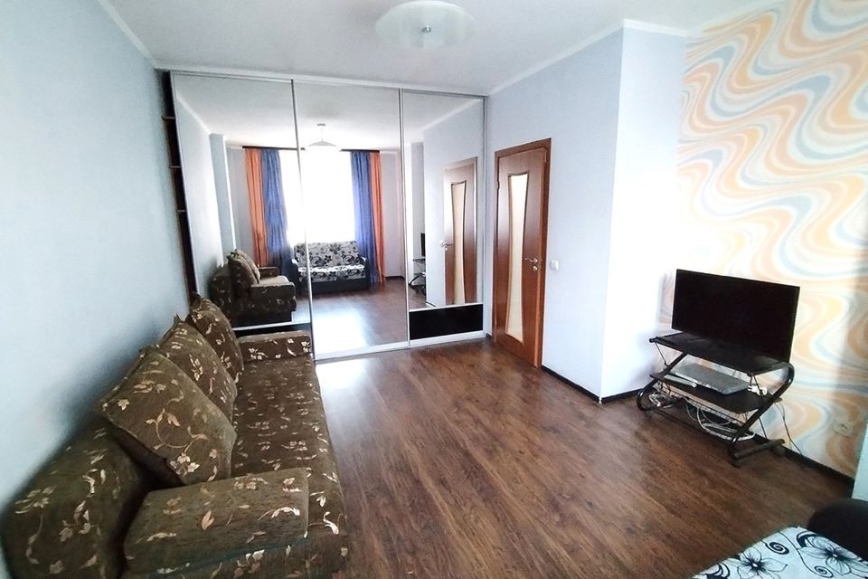Сдаётся 1-комнатная квартира, 38 м²