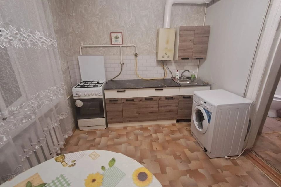 Сдаётся 1-комнатная квартира, 42 м²