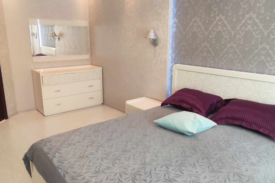 Продаётся 2-комнатная квартира, 65.6 м²