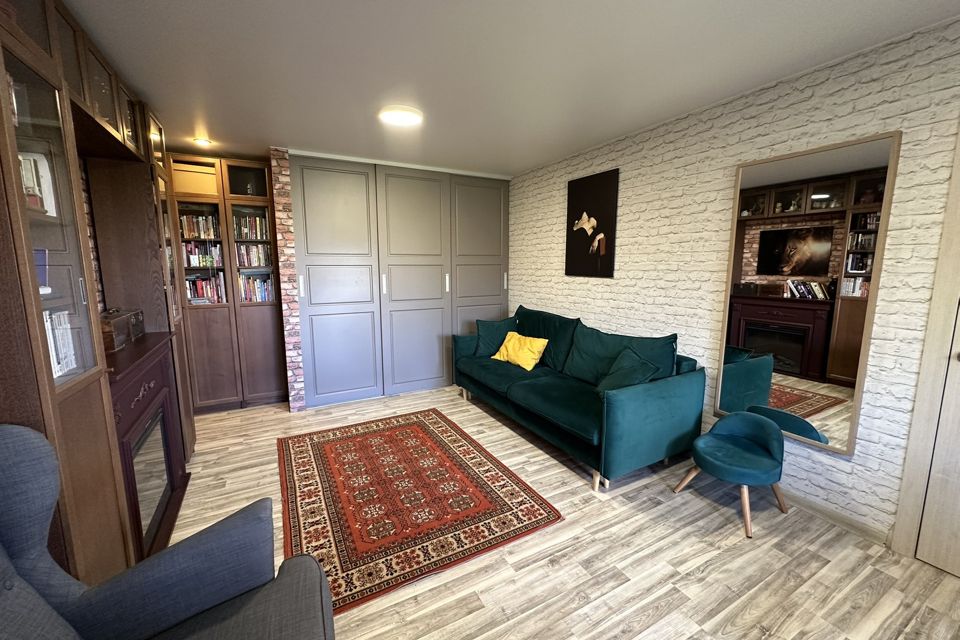 Продаётся 1-комнатная квартира, 43.3 м²