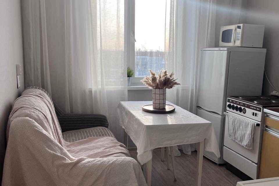 Продаётся 1-комнатная квартира, 41.7 м²