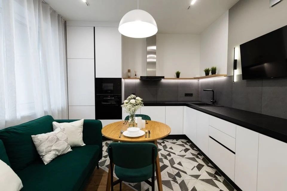 Продаётся 1-комнатная квартира, 43 м²