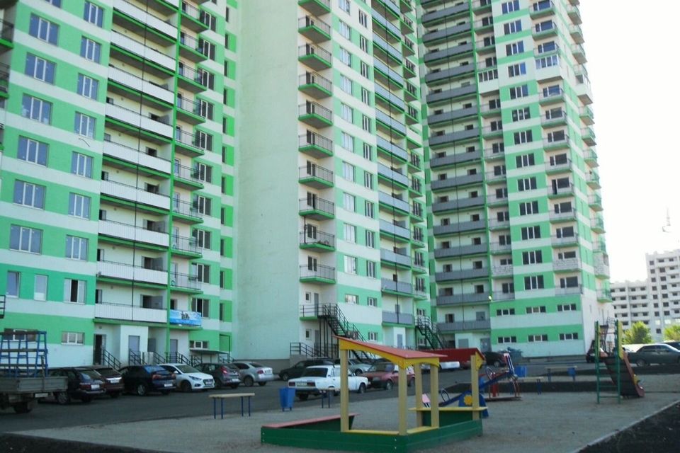 Продаётся 3-комнатная квартира, 100 м²