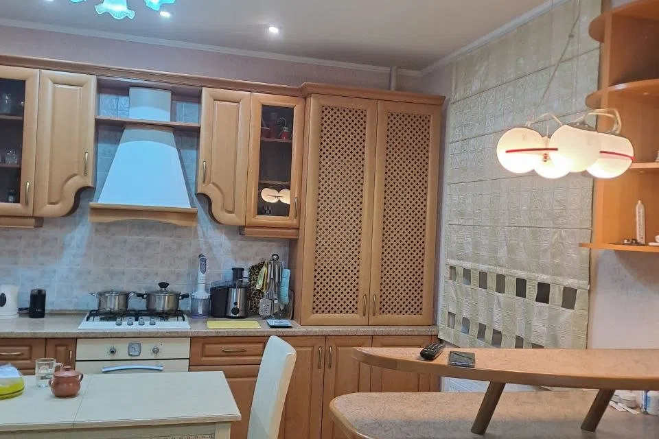 Продаётся 2-комнатная квартира, 65.4 м²
