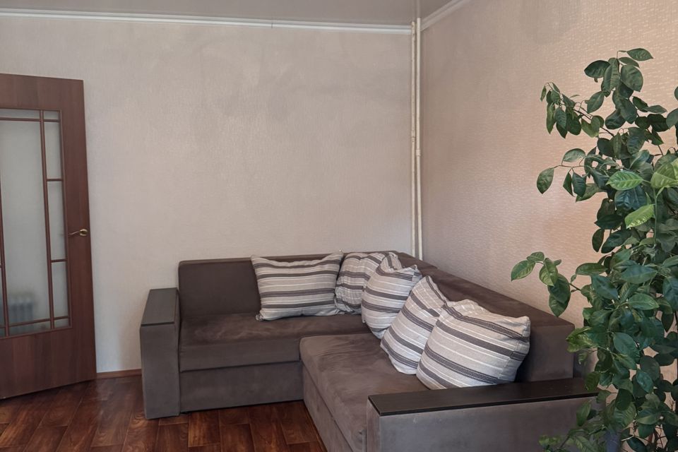 Продаётся 3-комнатная квартира, 63.3 м²