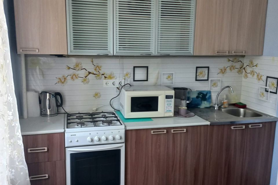 Сдаётся 1-комнатная квартира, 38 м²