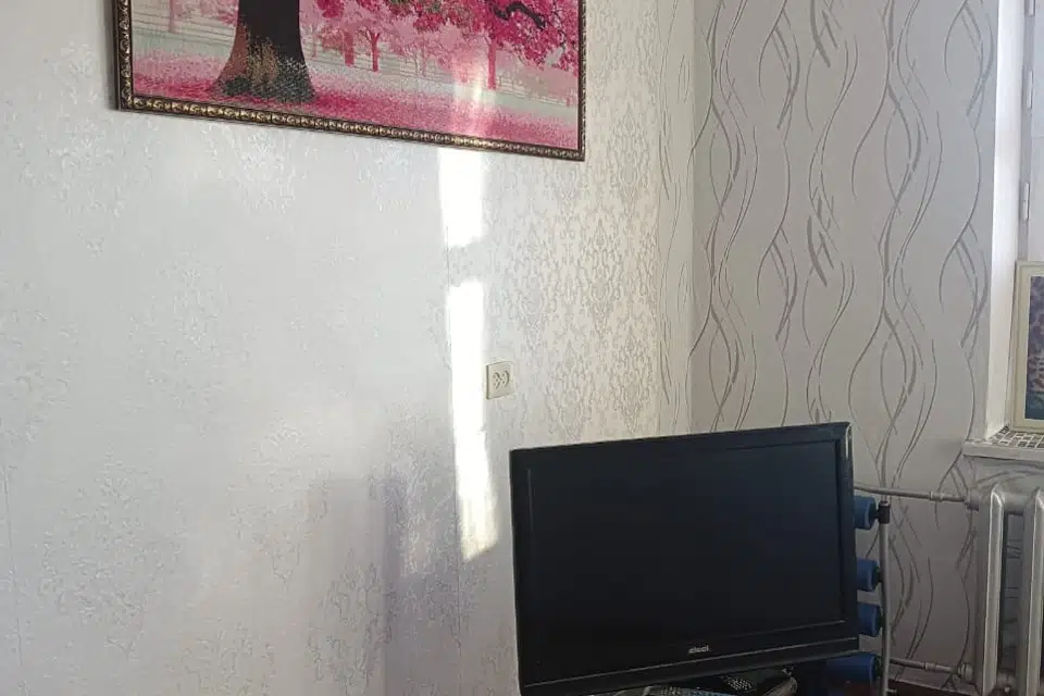 Продаётся 3-комнатная квартира, 72 м²