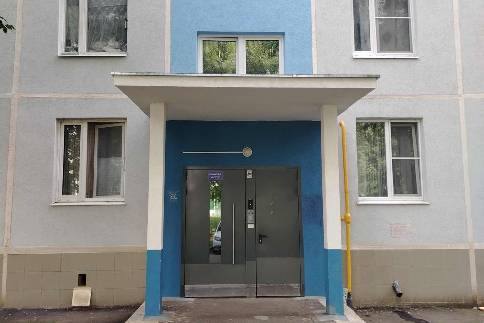 Продаётся 3-комнатная квартира, 57.9 м²