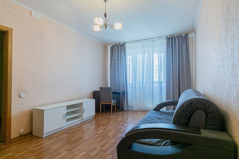 Продаётся 1-комнатная квартира, 37.6 м²