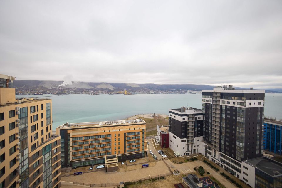 Продаётся 3-комнатная квартира, 134 м²
