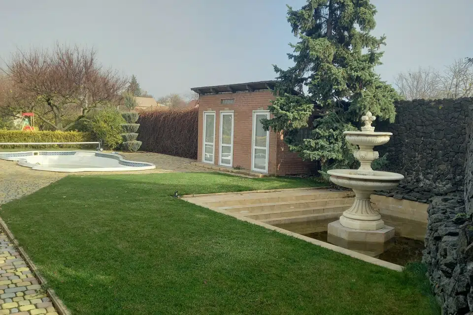 Продаётся 2-этажный дом, 277 м²