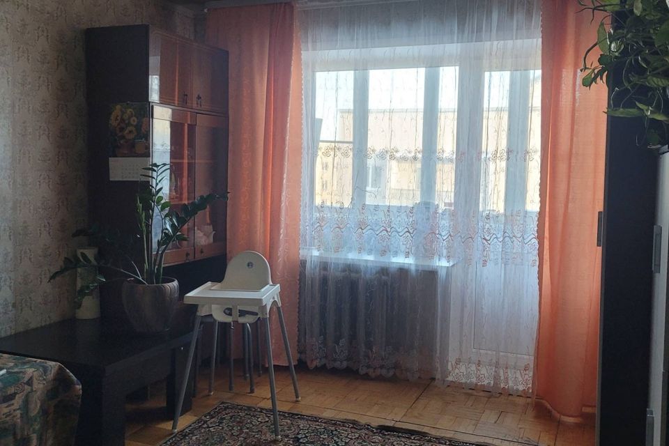 Продаётся 3-комнатная квартира, 57.9 м²