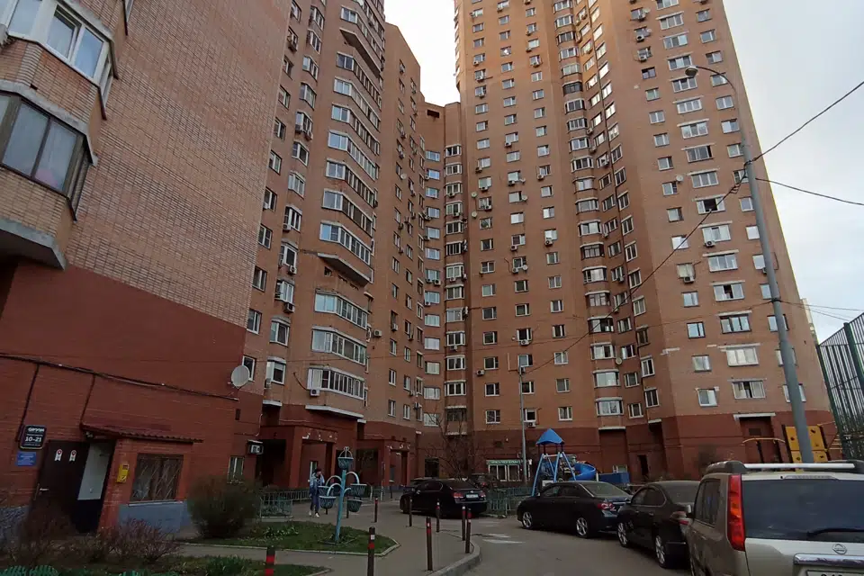 Продаётся 1-комнатная квартира, 56.6 м²