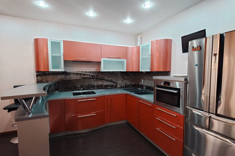 Продаётся 2-комнатная квартира, 71.3 м²