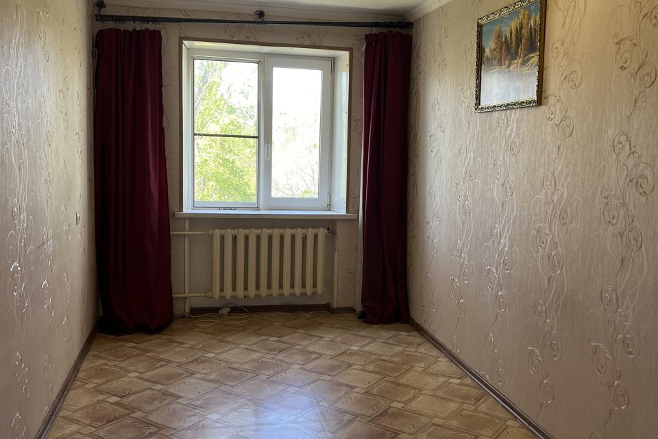 Продаётся 3-комнатная квартира, 57.3 м²
