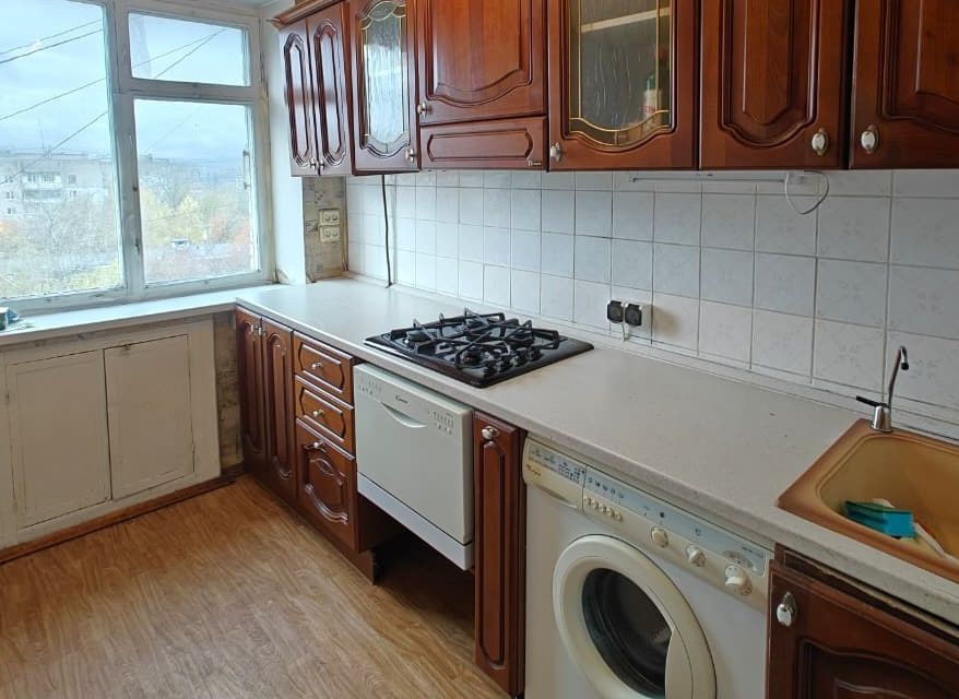 Продаётся 3-комнатная квартира, 60.4 м²
