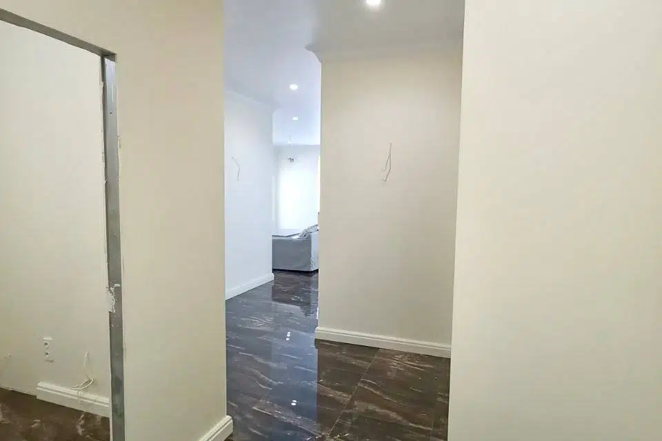 Продаётся 3-комнатная квартира, 148 м²