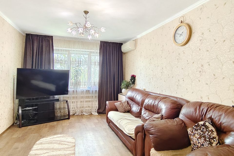 Продаётся 4-комнатная квартира, 80.4 м²