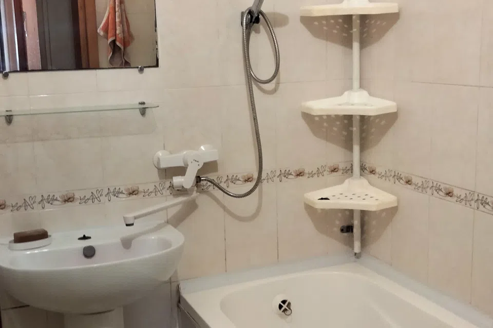 Продаётся 3-комнатная квартира, 58 м²