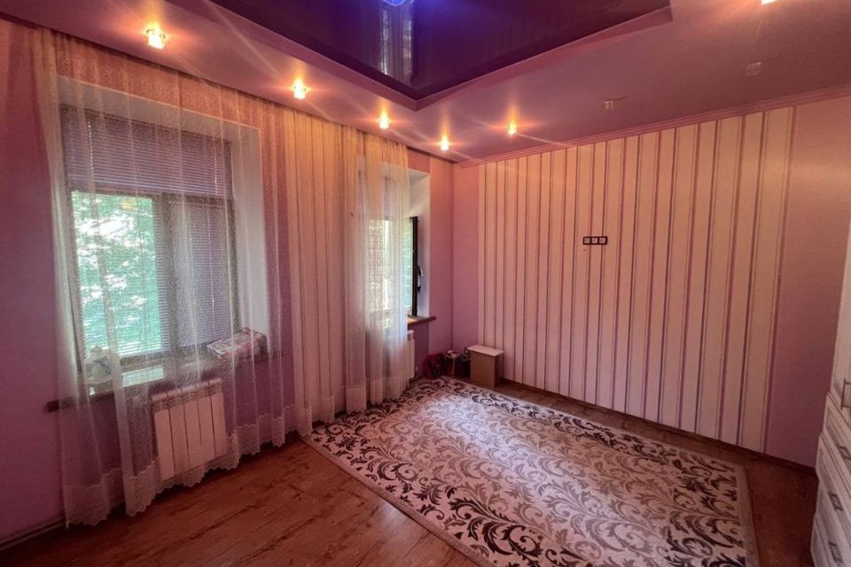 Продаётся 3-комнатная квартира, 55 м²