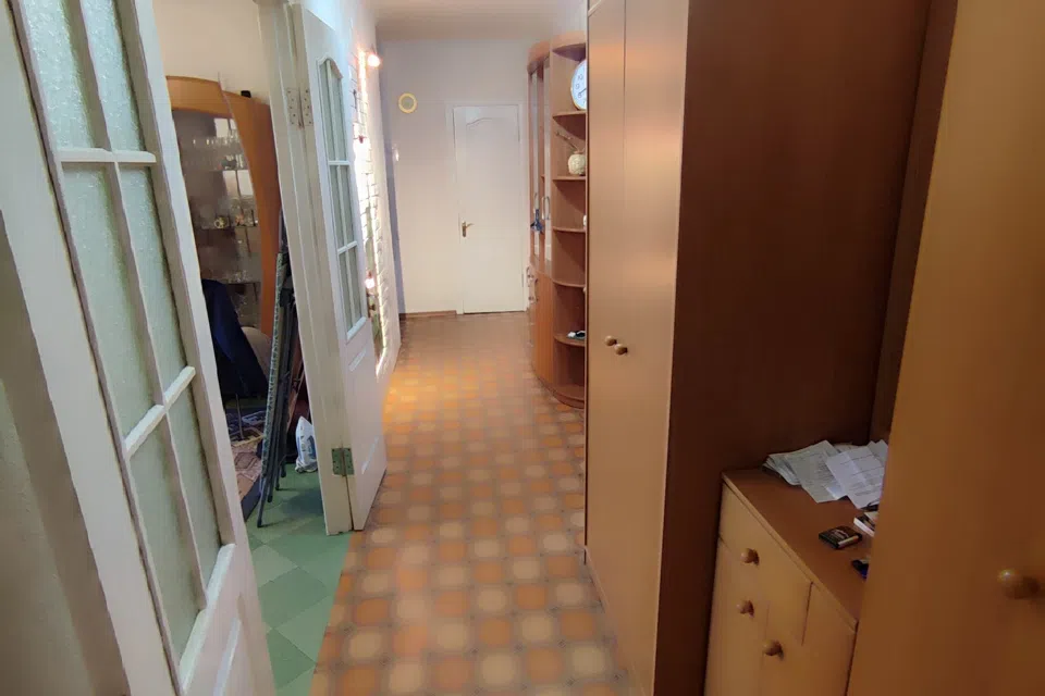Продаётся 4-комнатная квартира, 84.1 м²