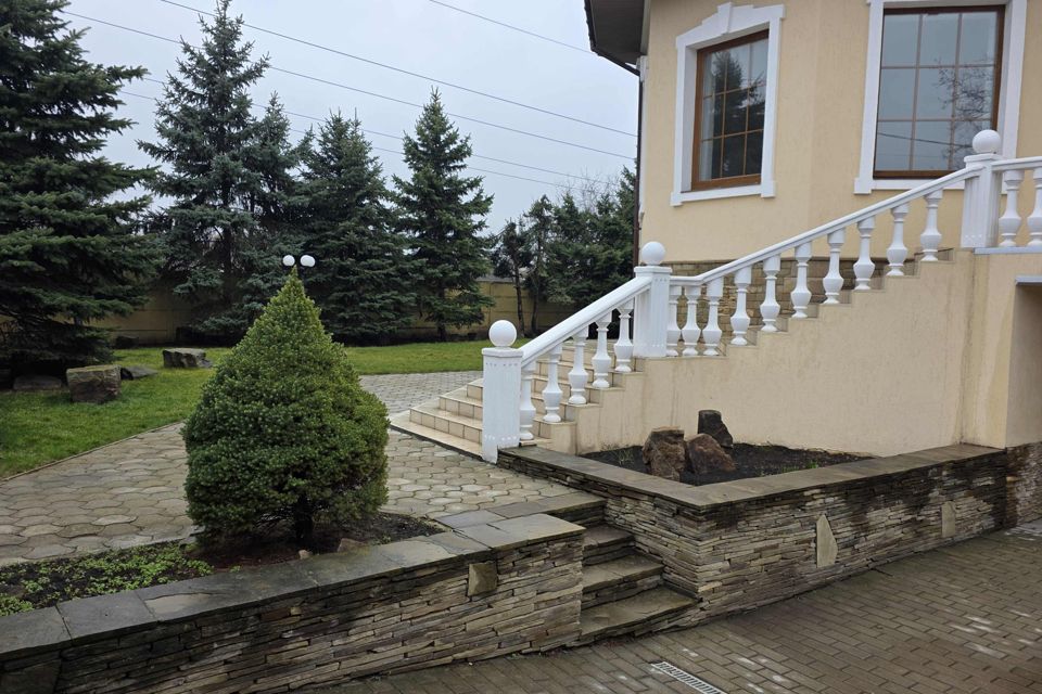 Продаётся 2-этажный дом, 364 м²