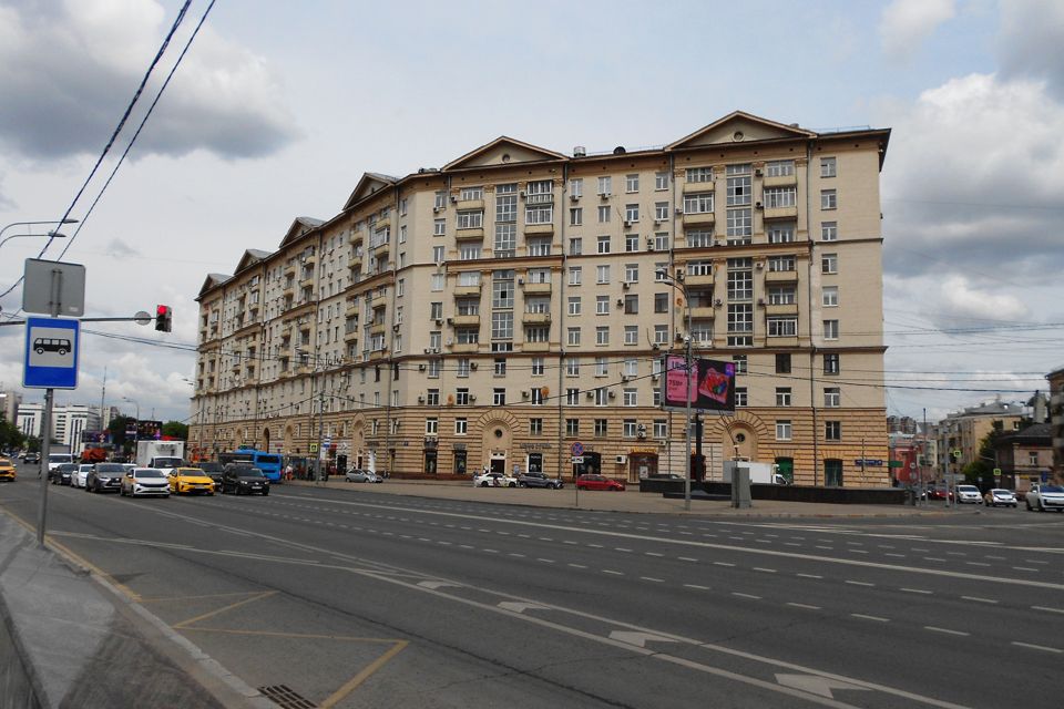 Продаётся 2-комнатная квартира, 57.4 м²