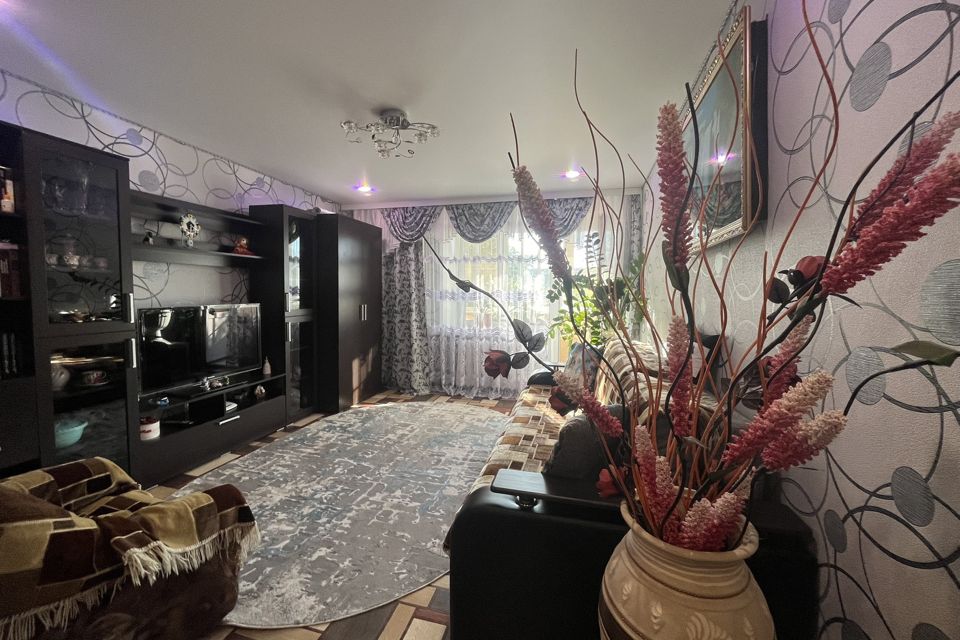 Продаётся 3-комнатная квартира, 60.4 м²