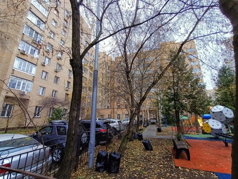 Продаётся 3-комнатная квартира, 100.6 м²