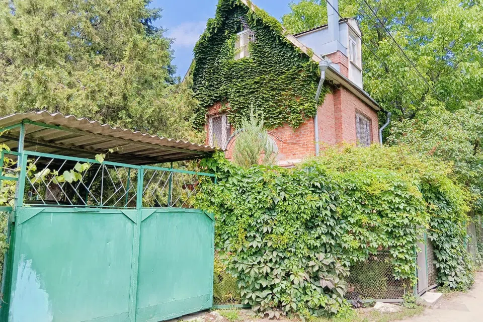 Продаётся 3-этажный дом, 75 м²