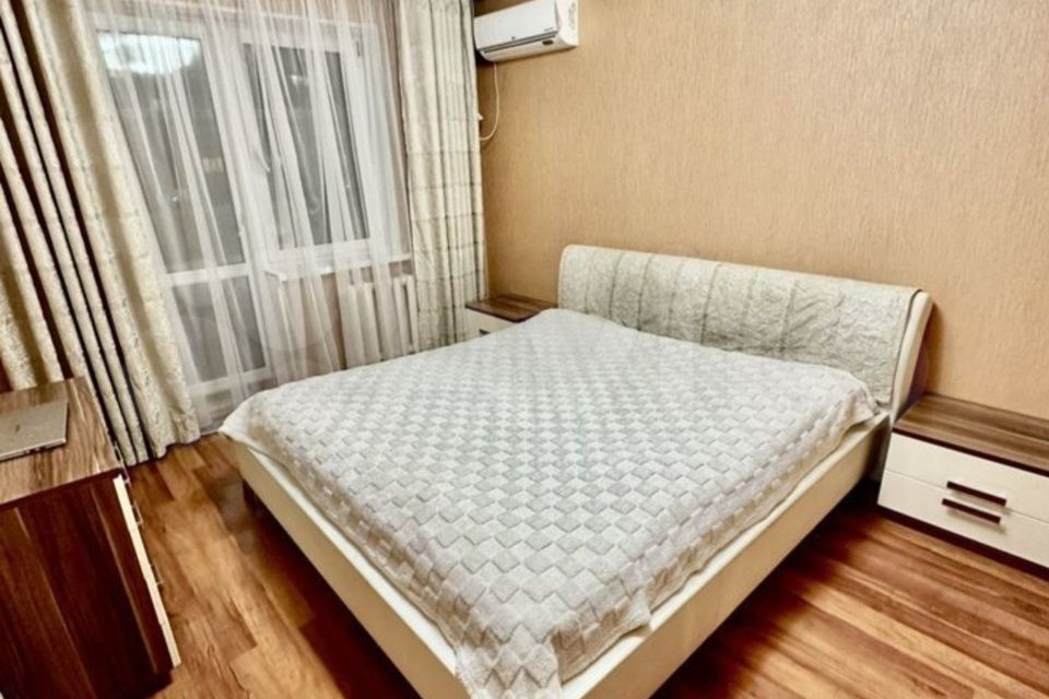 Сдаётся 2-комнатная квартира, 55 м²